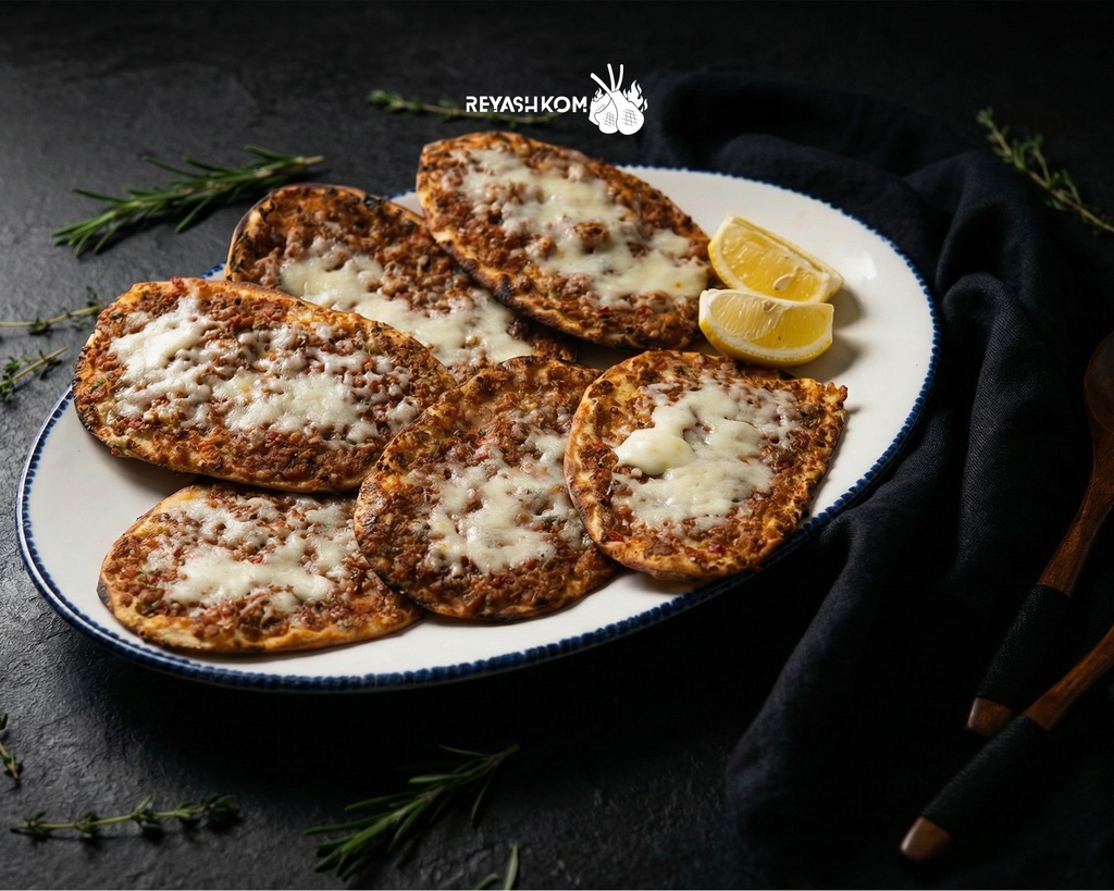 Lahmeh Bl Ajine Pomegranate With Cheese