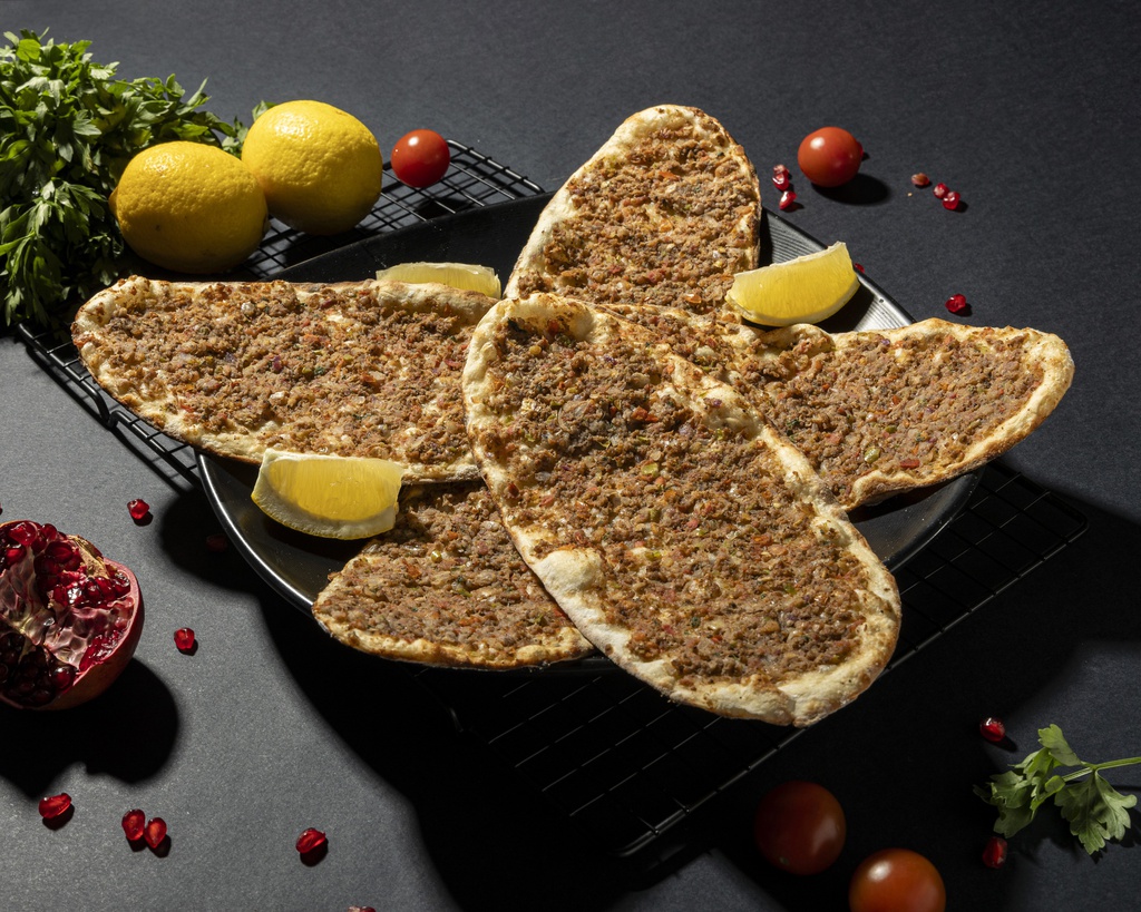 Lahmeh Bl Ajien Pomegranate Sauce