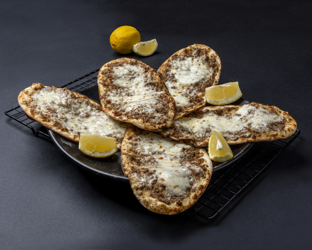 Lahmeh Bl Ajine Pomegranate With Cheese(1) piece