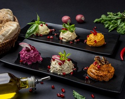 Large mixed appetizers